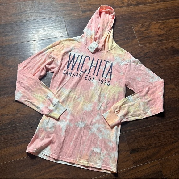 Fruit of the Loom Wichita Kansas Tie Dye Hooded Long Sleeve Shirt - Picture 1 of 4